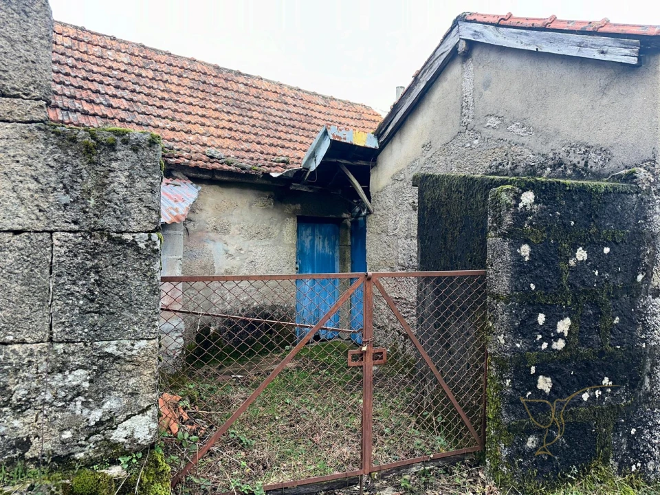 Moradia T3 para Venda em Castro Laboreiro e Lamas de Mouro Foto 10