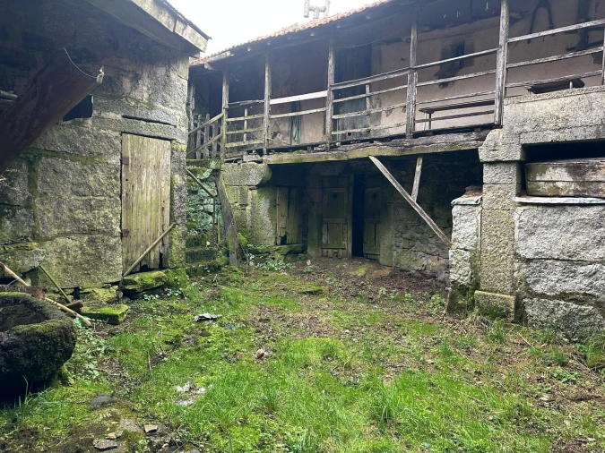 Moradia T4 para Venda em Castro Laboreiro e Lamas de Mouro Foto 16