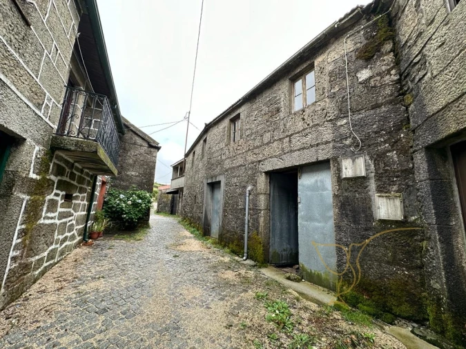 Moradia T0 para Venda em Castro Laboreiro e Lamas de Mouro