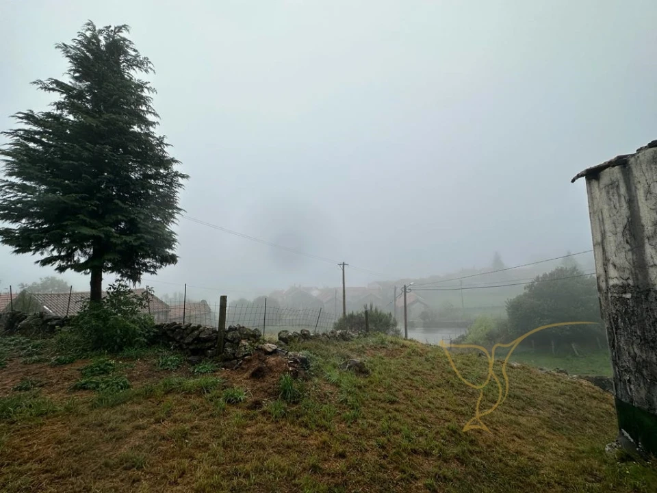 Moradia T0 para Venda em Castro Laboreiro e Lamas de Mouro Foto 4