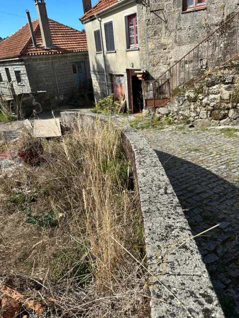 Moradia T0 para Venda em Castro Laboreiro e Lamas de Mouro