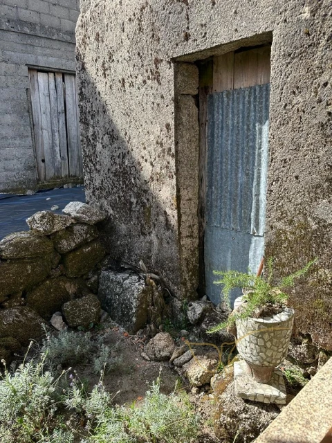 Moradia T0 para Venda em Castro Laboreiro e Lamas de Mouro