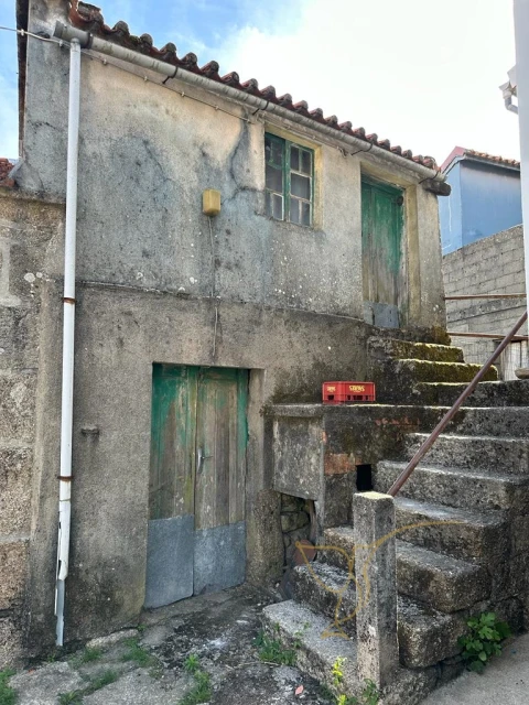 Moradia T0 para Venda em Castro Laboreiro e Lamas de Mouro