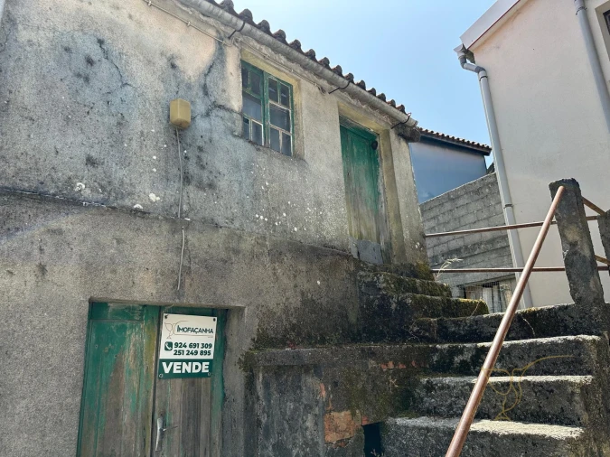 Moradia T0 para Venda em Castro Laboreiro e Lamas de Mouro Foto 2