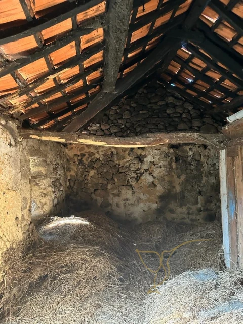 Moradia T0 para Venda em Castro Laboreiro e Lamas de Mouro