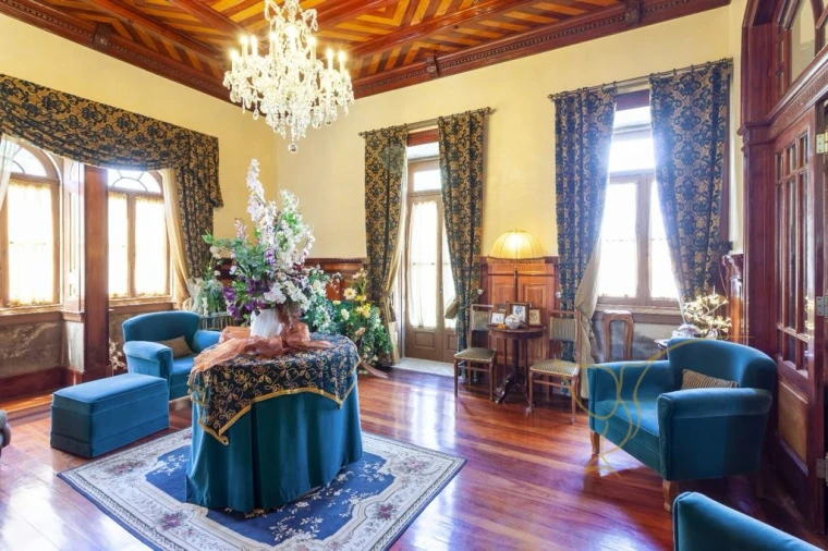 Moradia T5 para Venda em Cristoval Foto 29