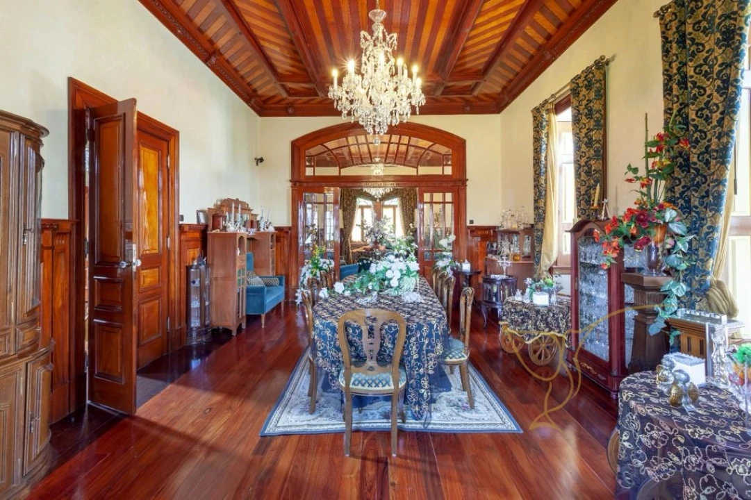 Moradia T5 para Venda em Cristoval Foto 26