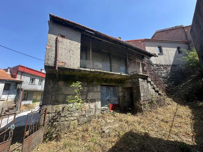 Moradia T0 para Venda em Castro Laboreiro e Lamas de Mouro