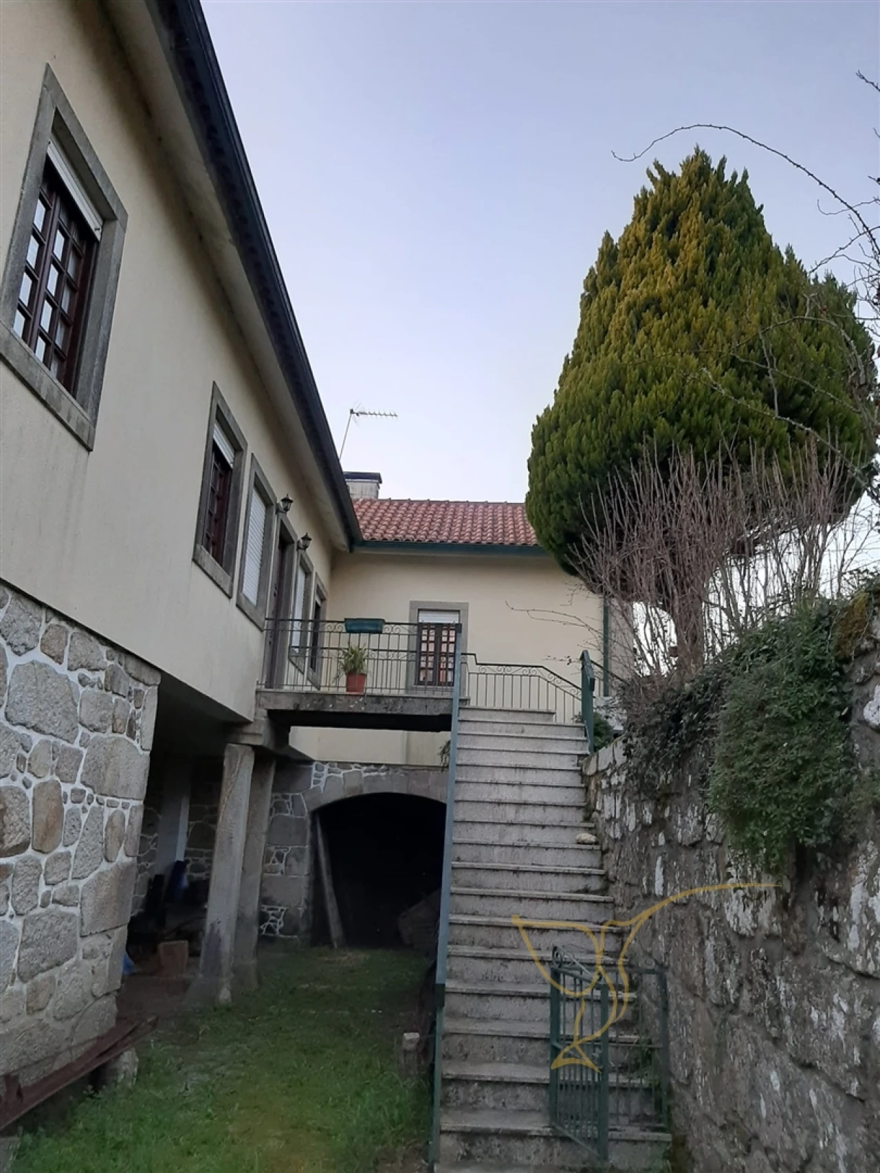 Moradia T7 para Venda em Mentrestido Foto 32