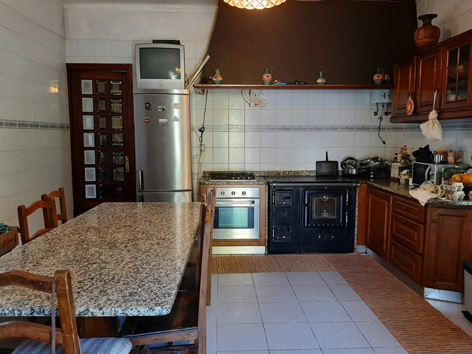 Moradia T7 para Venda em Mentrestido Foto 13