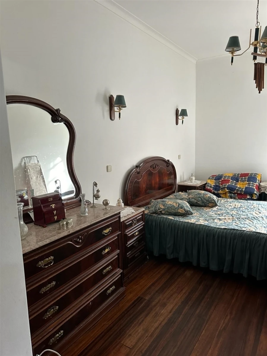 Moradia T7 para Venda em Mentrestido Foto 20