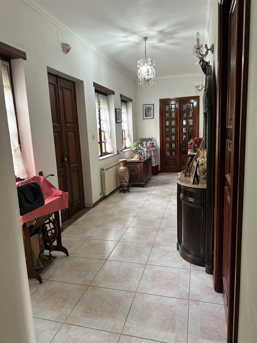 Moradia T7 para Venda em Mentrestido Foto 10