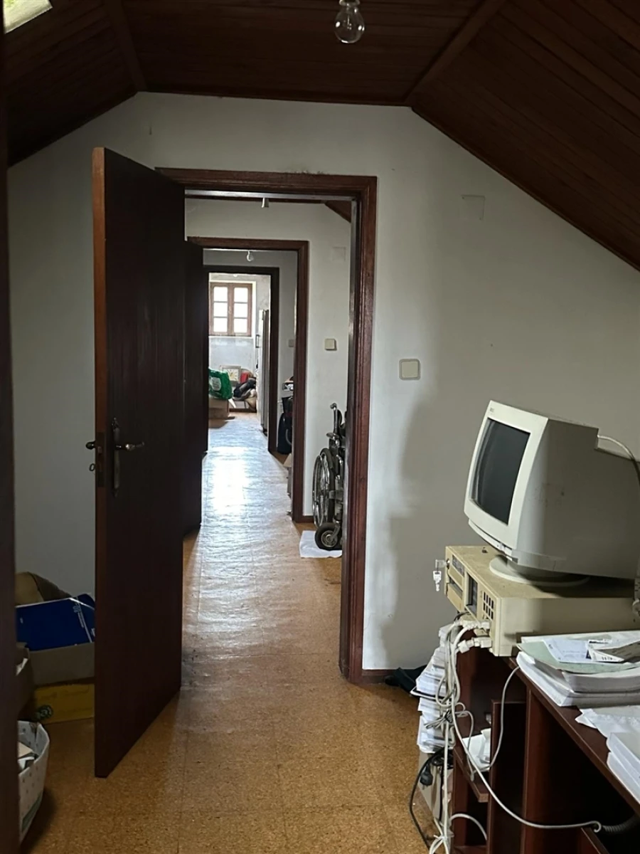 Moradia T7 para Venda em Mentrestido Foto 26