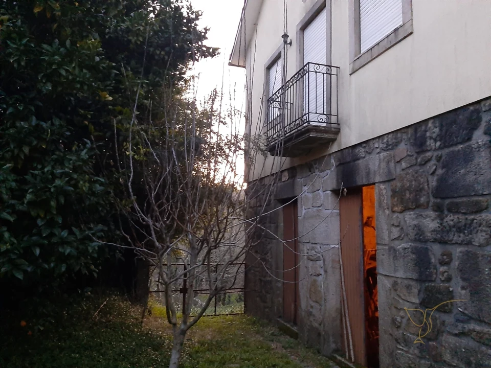 Moradia T7 para Venda em Mentrestido Foto 33