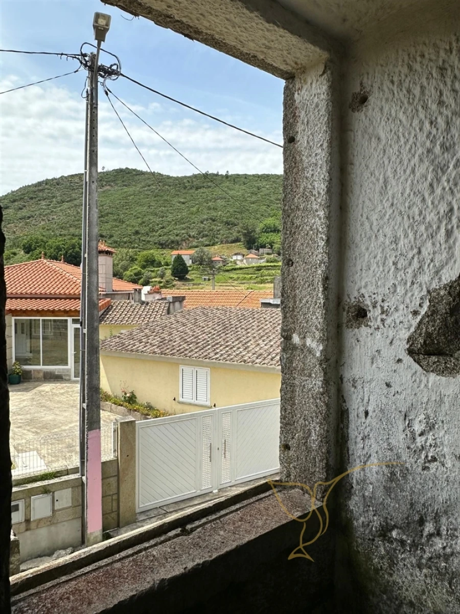 Moradia T0 para Venda em Riba de Mouro Foto 11