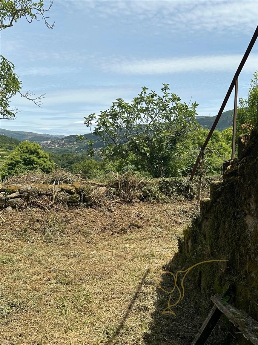 Moradia T0 para Venda em Riba de Mouro Foto 6