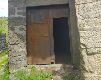 Moradia T0 para Venda em Castro Laboreiro e Lamas de Mouro