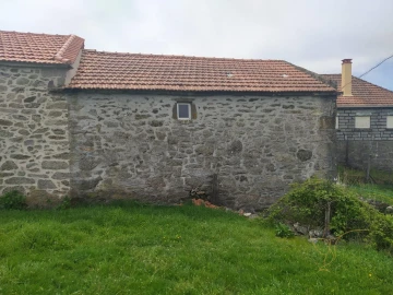 Moradia T0 para Venda em Castro Laboreiro e Lamas de Mouro
