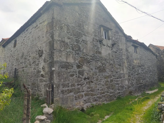 Moradia T0 para Venda em Castro Laboreiro e Lamas de Mouro Foto 16