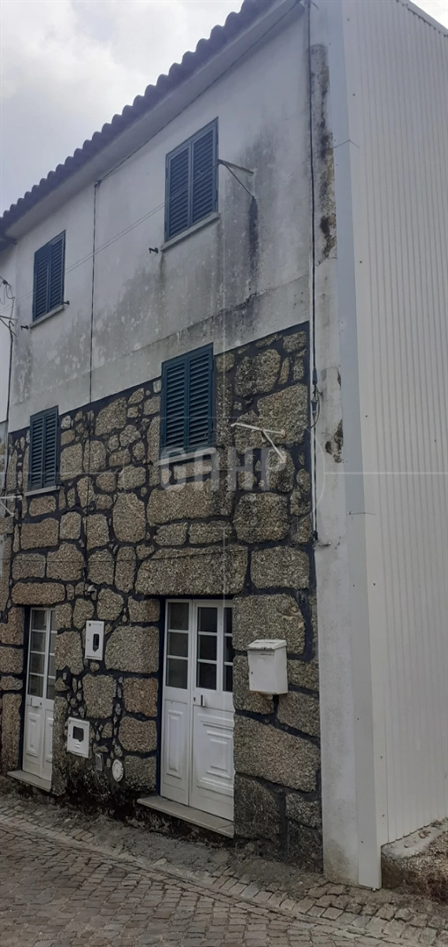 Moradia T1 para Venda em Candosa Foto 1