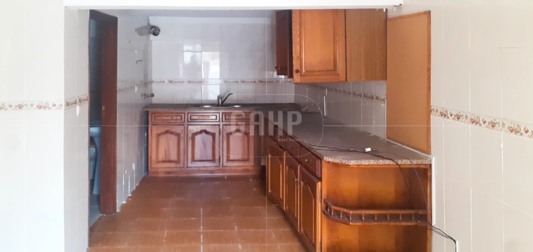 Moradia T1 para Venda em Candosa Foto 2