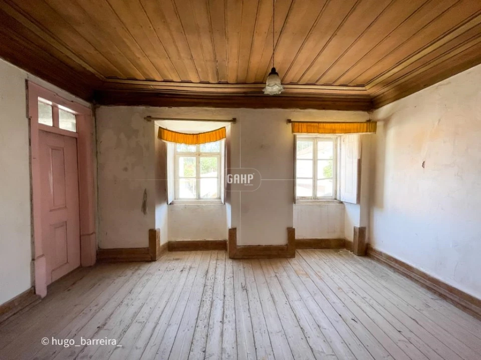 Moradia T4 para Venda em Avelar Foto 18