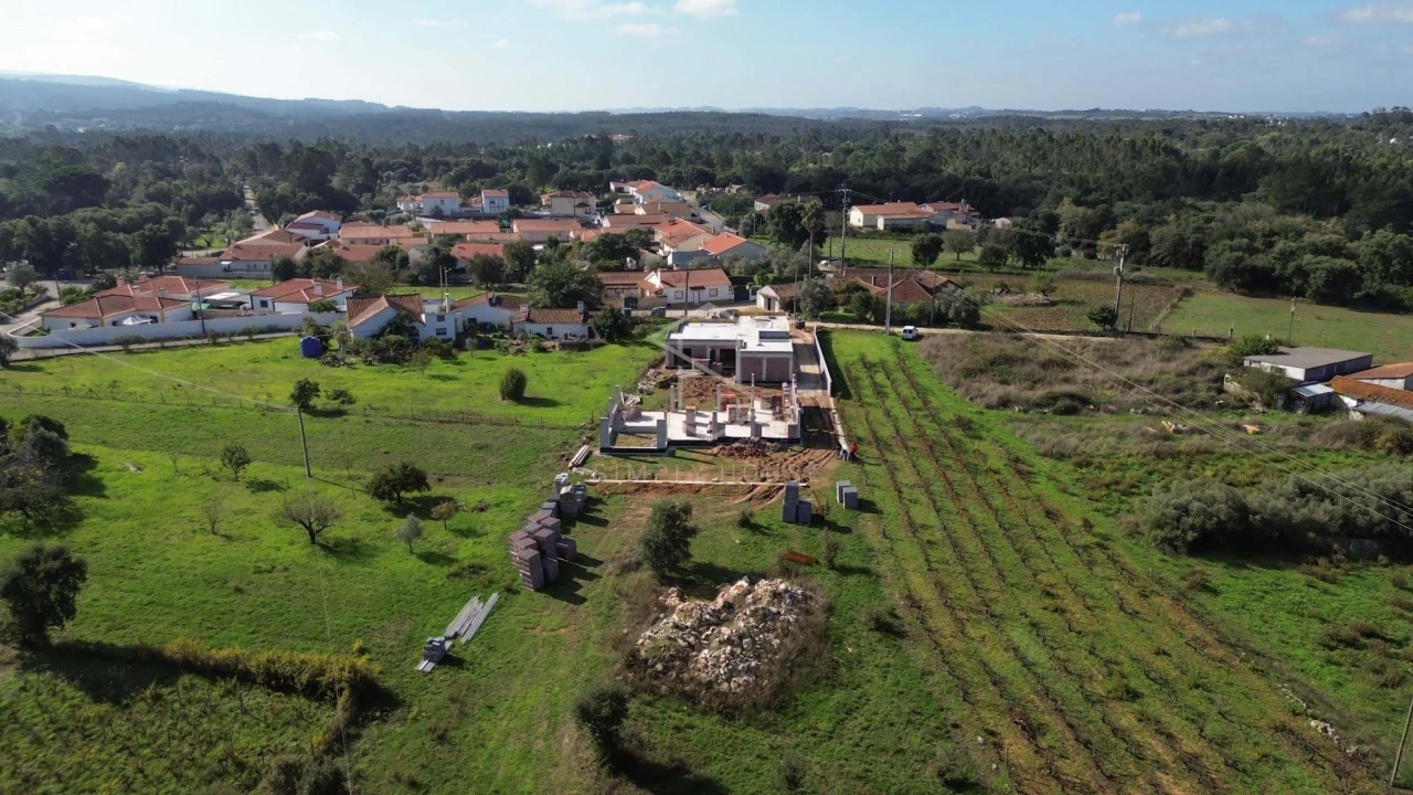 Moradia T3 para Venda em Aljubarrota Foto 42