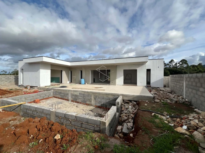 Moradia T3 para Venda em Aljubarrota Foto 1