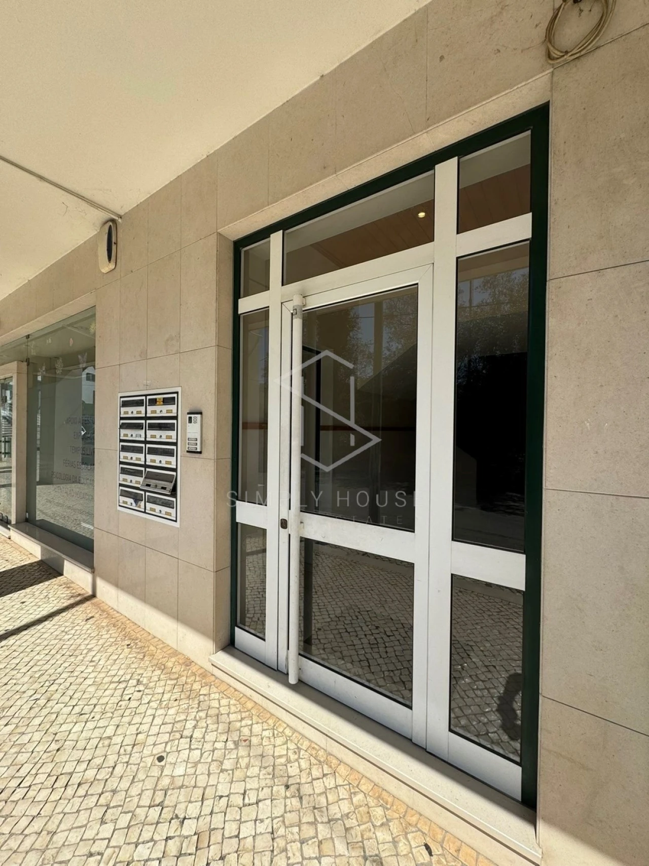 Garagem para Venda em Benedita Foto 9