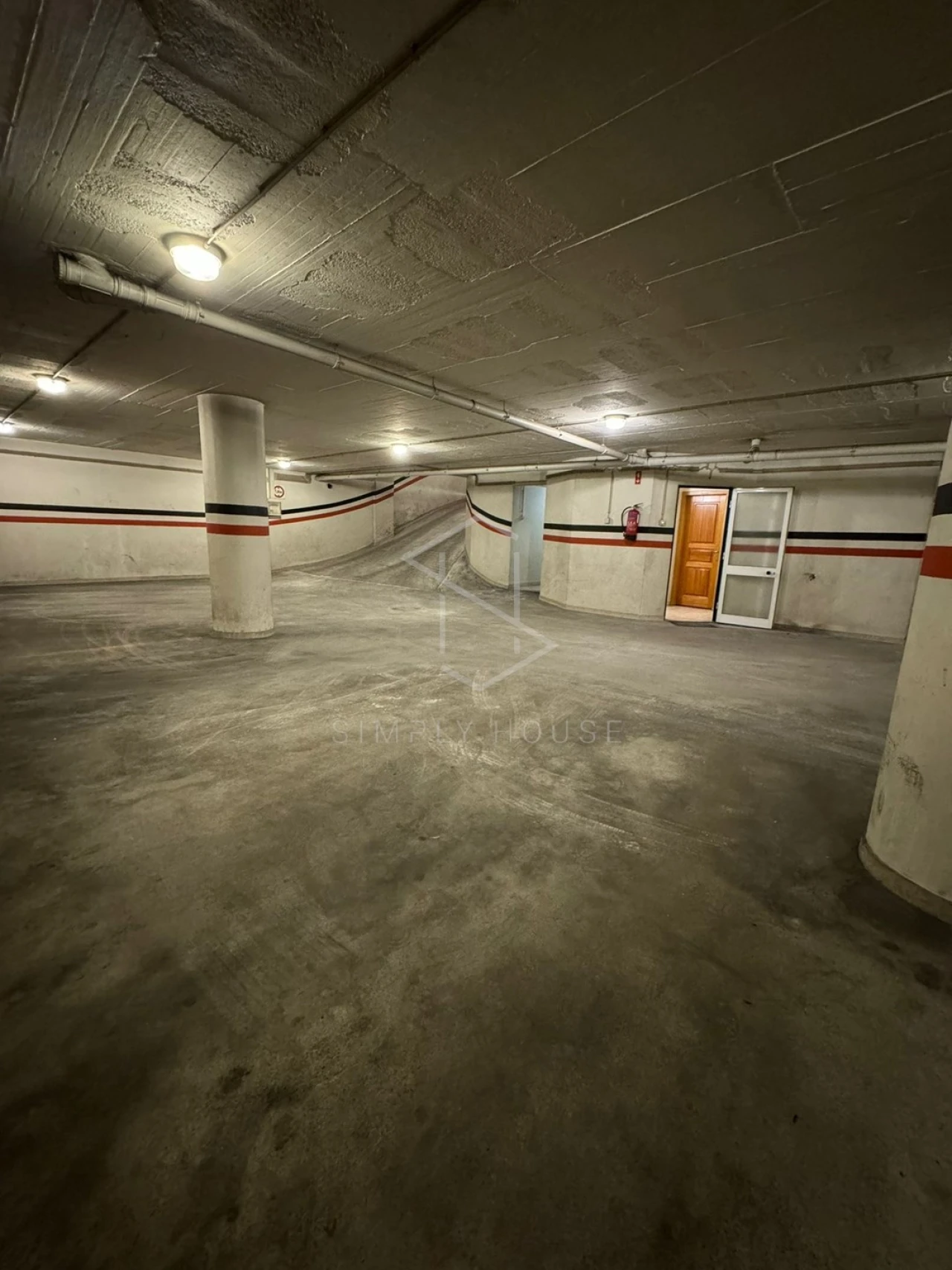 Garagem para Venda em Benedita Foto 3