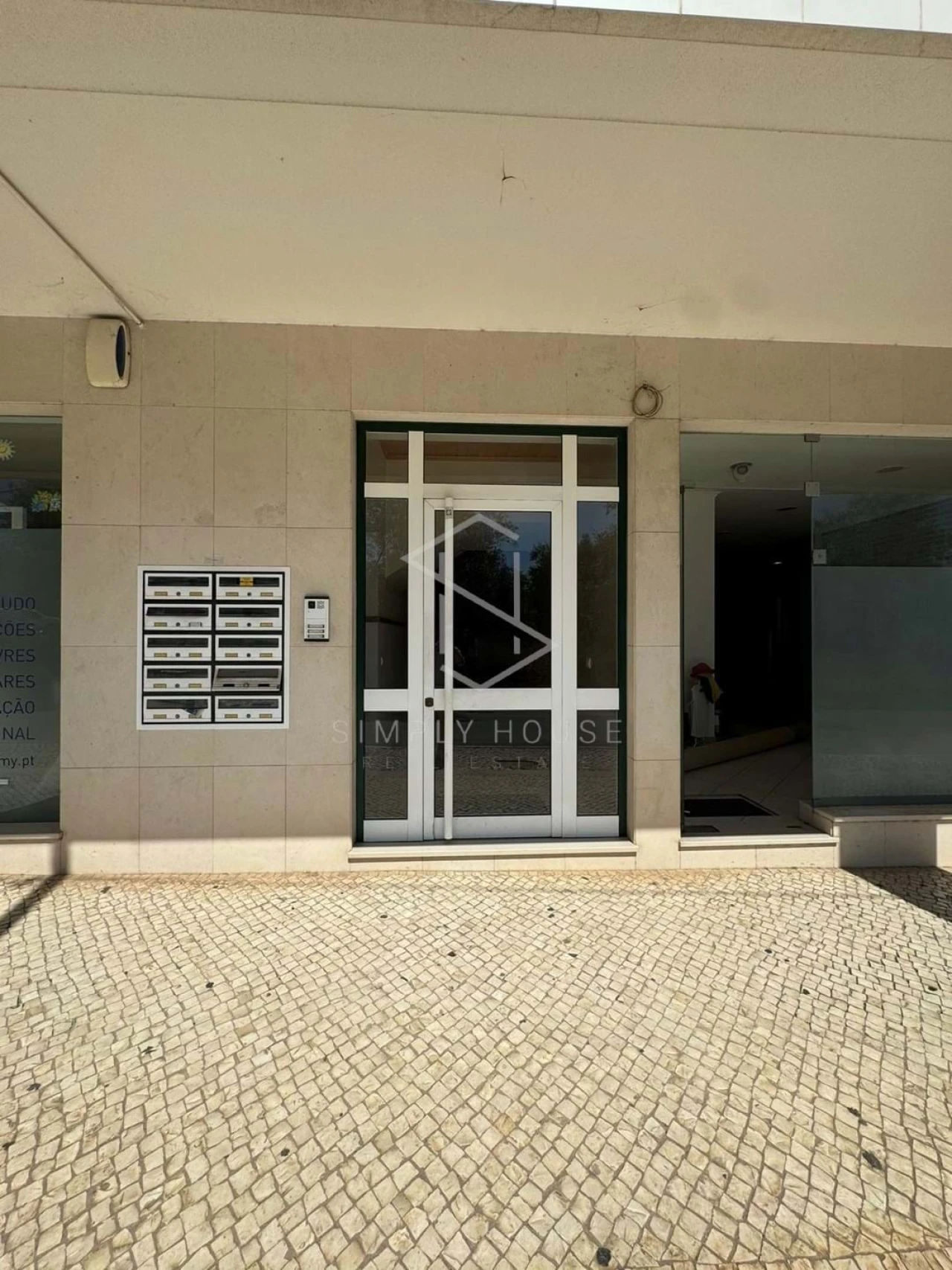 Garagem para Venda em Benedita Foto 10