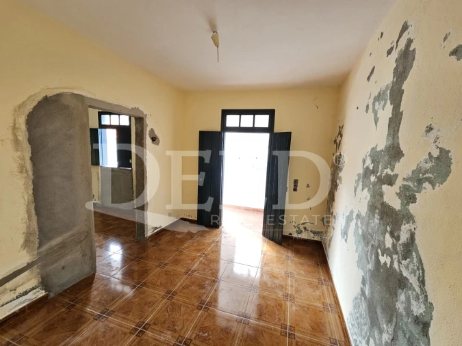 Moradia T3 para Venda em Ribeira Brava Foto 3