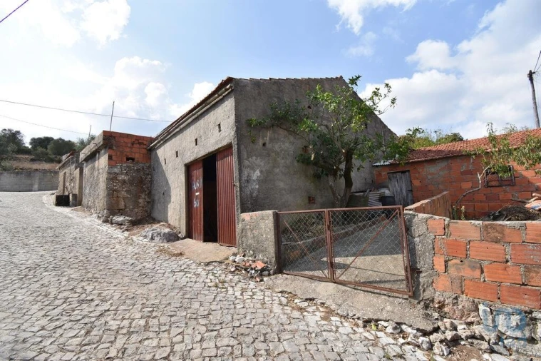 Moradia T3 para Venda em Alvorge Foto 5