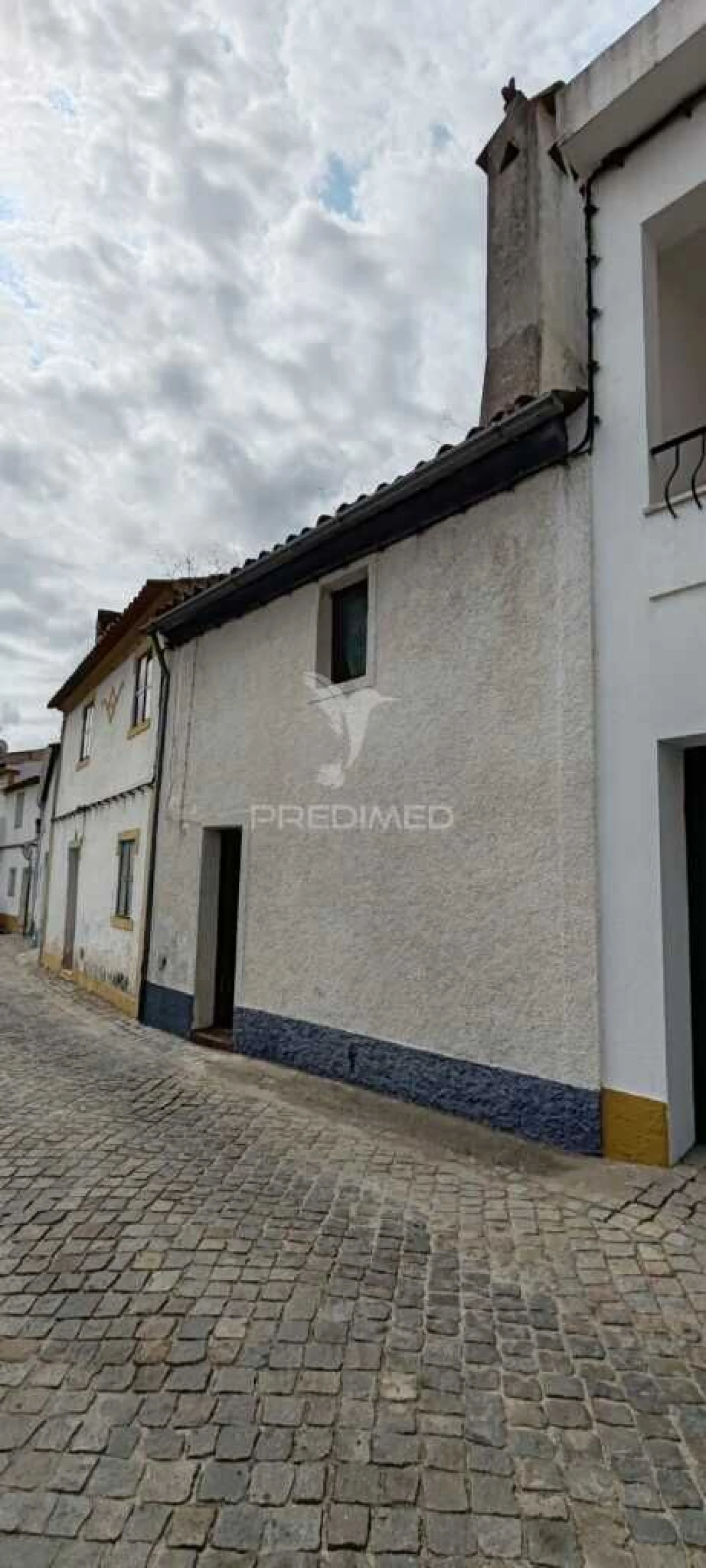 Moradia T2 para Venda em Alagoa Foto 4