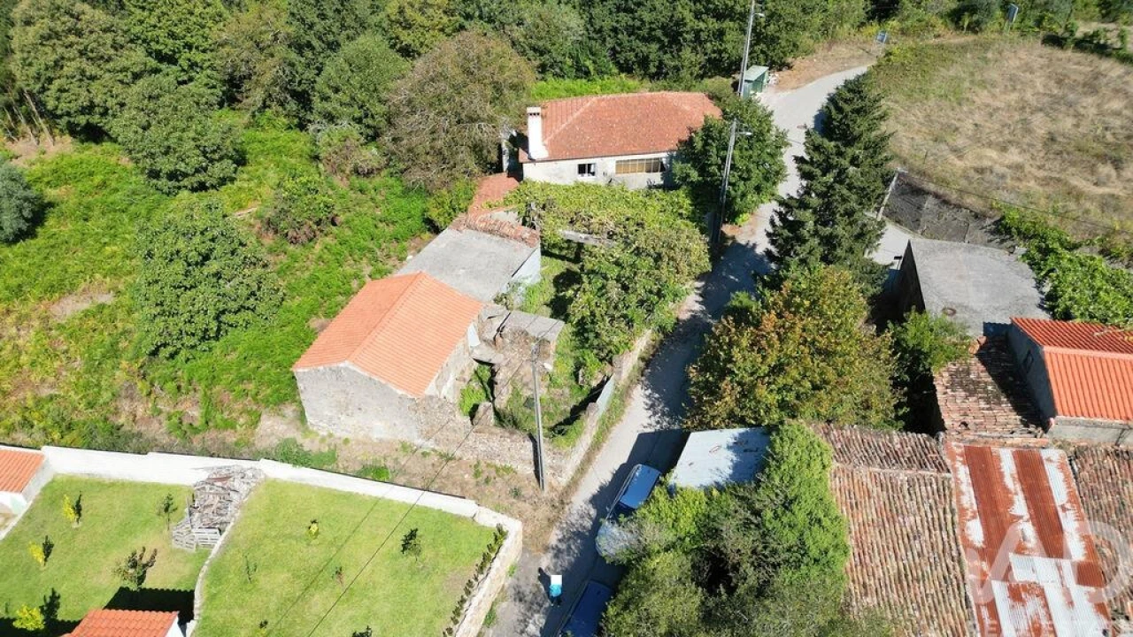 Moradia T4 para Venda em São Miguel, Santa Eufémia e Rabaçal Foto 1