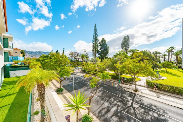 Apartamento T2 para Arrendamento em Funchal (Se) Foto 35