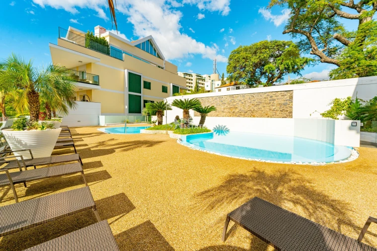 Apartamento T2 para Arrendamento em Funchal (Se) Foto 33