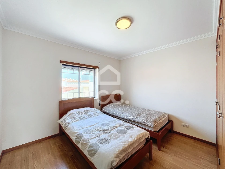 Apartamento T2 para Venda em Alfeizerão Foto 12