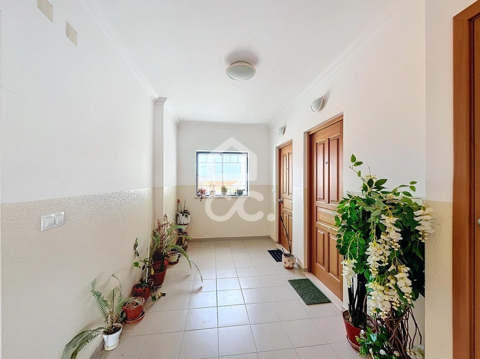 Apartamento T2 para Venda em Alfeizerão Foto 19