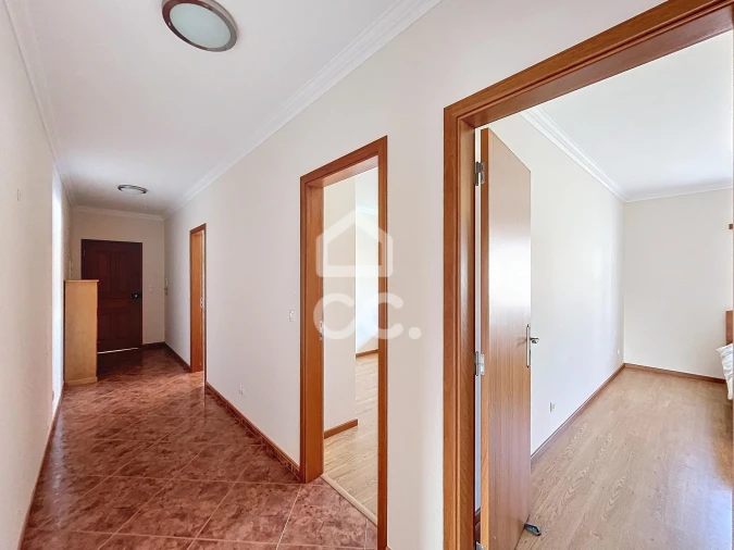 Apartamento T2 para Venda em Alfeizerão Foto 13