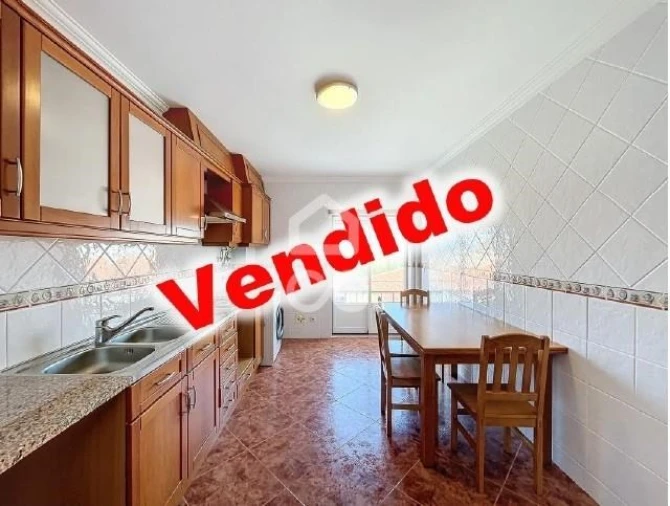 Apartamento T2 para Venda em Alfeizerão