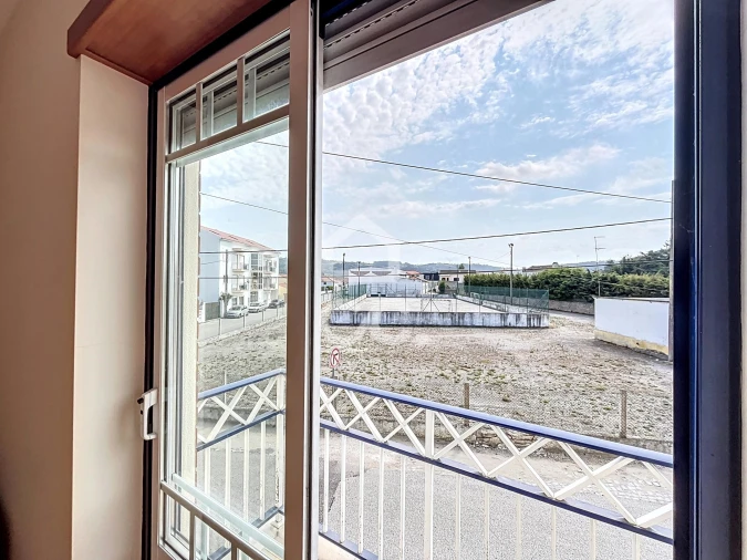 Apartamento T2 para Venda em Alfeizerão Foto 17