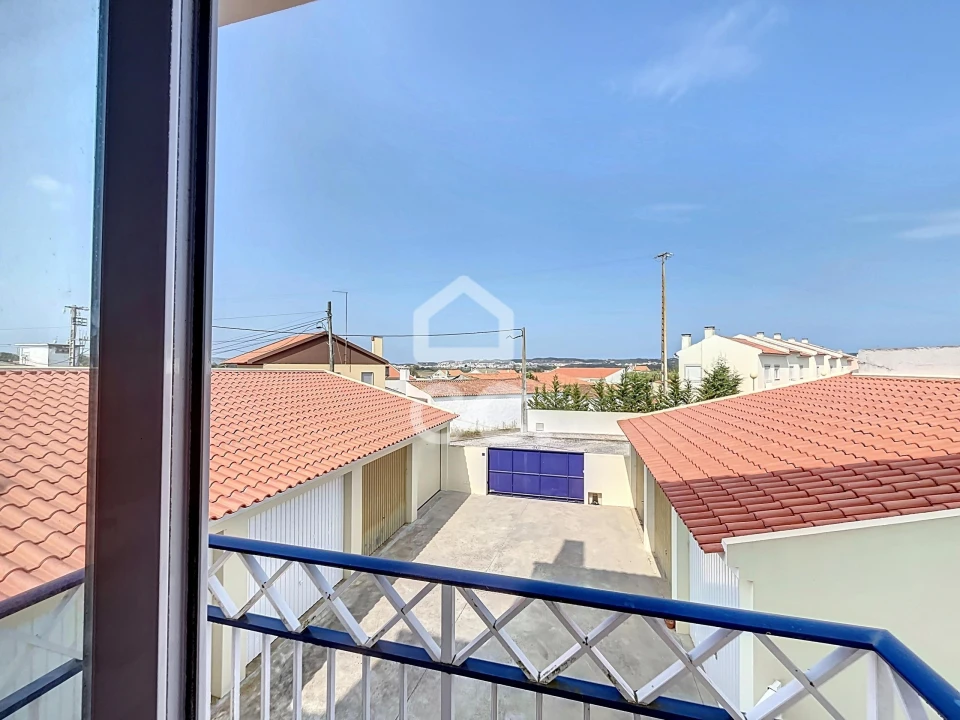 Apartamento T2 para Venda em Alfeizerão Foto 18