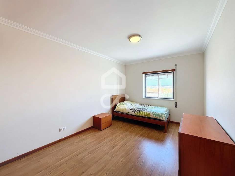 Apartamento T2 para Venda em Alfeizerão Foto 8