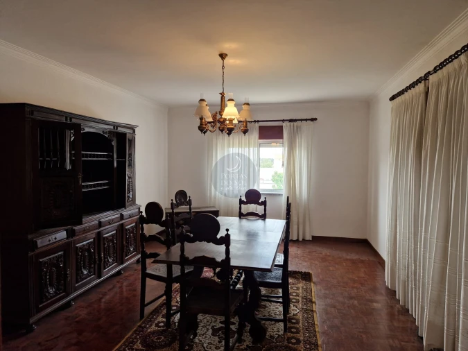 Moradia T4 para Venda em Vale de Santarem Foto 5