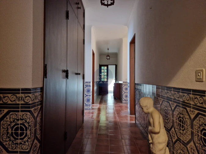 Moradia T4 para Venda em Vale de Santarem Foto 8