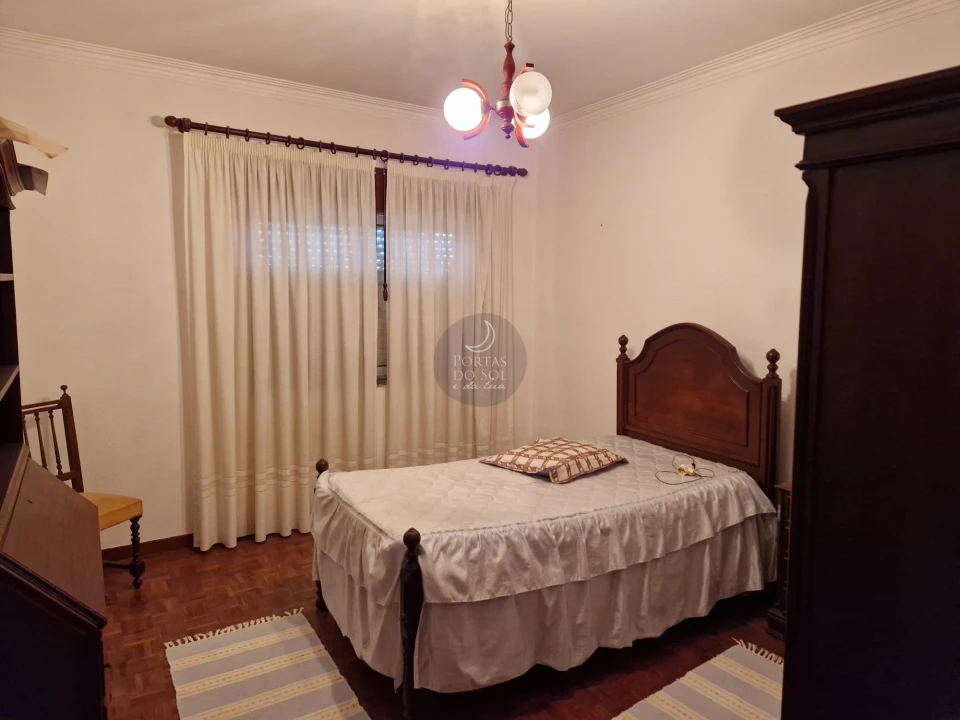 Moradia T4 para Venda em Vale de Santarem Foto 9