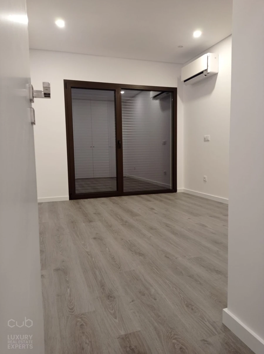 Apartamento T5 para Venda em Montijo e Afonsoeiro Foto 17