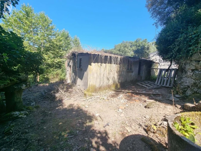 Moradia T3 para Venda em Tabuaças Foto 19