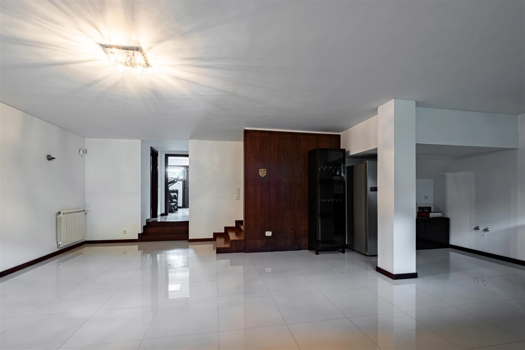 Moradia T4 para Venda em Cidade da Maia Foto 30